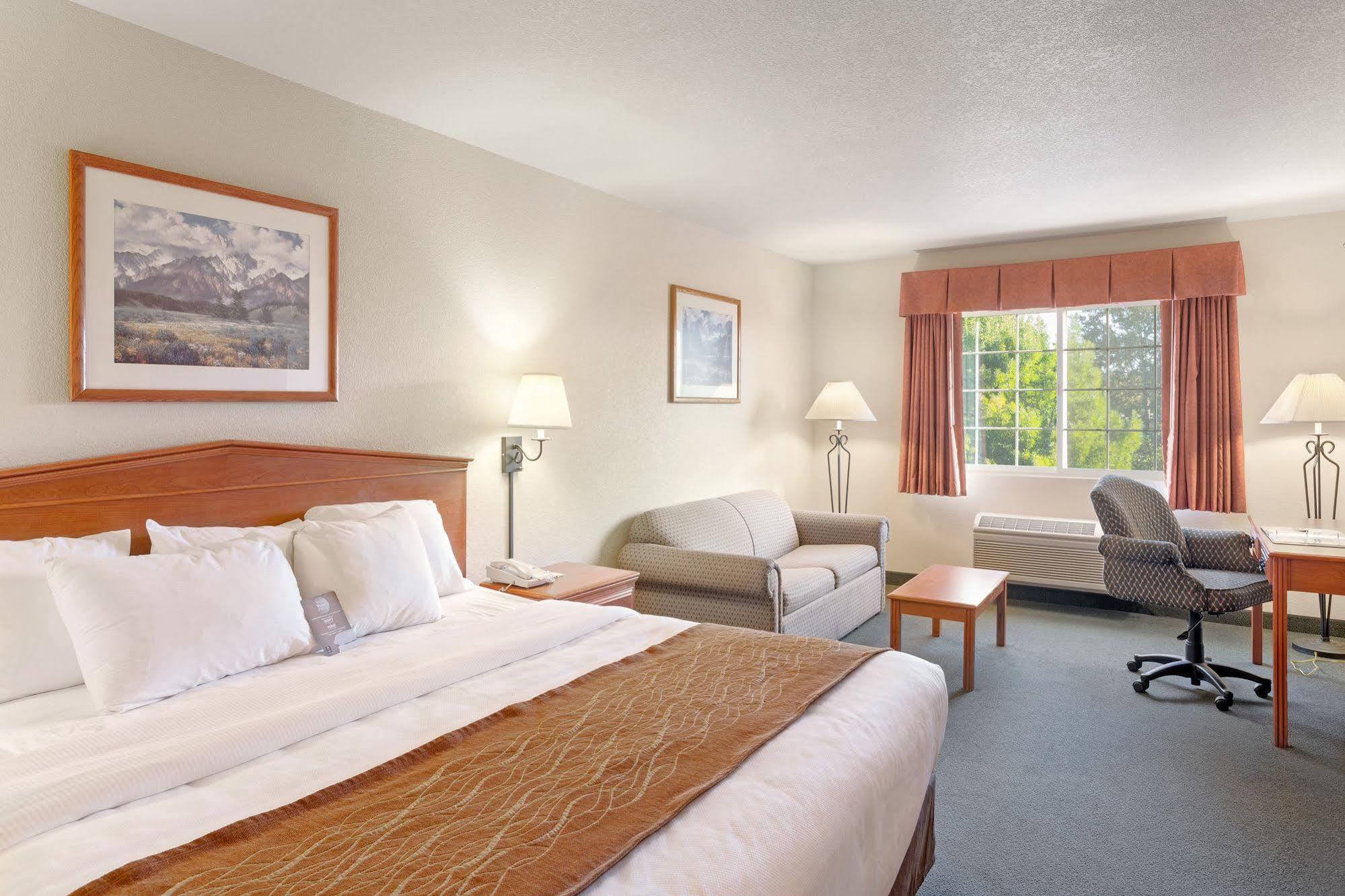 Comfort Inn & Suites Tualatin - Lake Oswego South Exterior photo